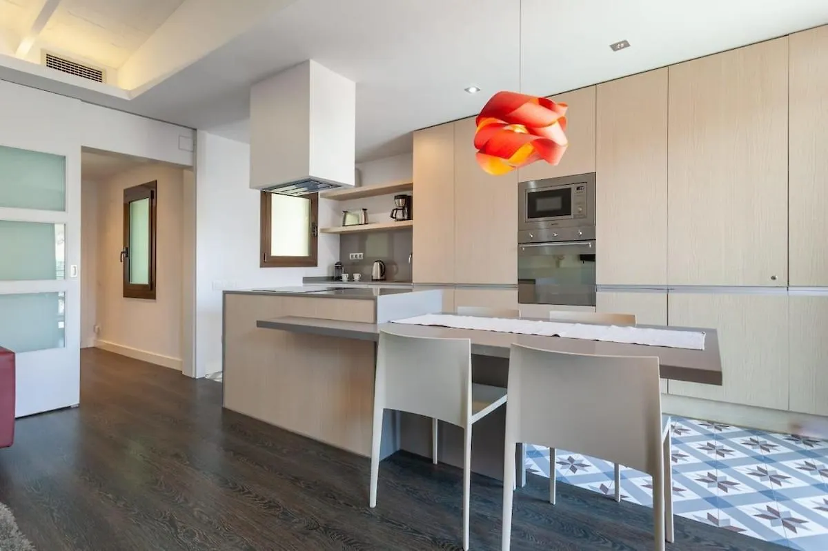 3-Bedroom Penthouse With Terrace In Eixample Barcelona Spain